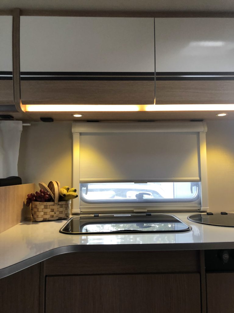 Calavan - Alquiler Autocaravana Valencia: Sunlight Cocina