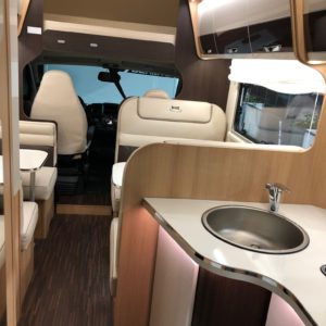 Calavan - Alquiler Autocaravana Valencia: Glamys Interior